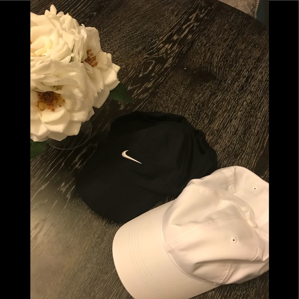 Nike Woman’s Hats Size OSFA